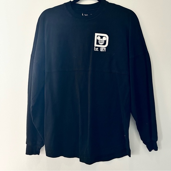 Women’s Walt Disney world black white long sleeve oversized spirit jersey XS - Picture 1 of 3